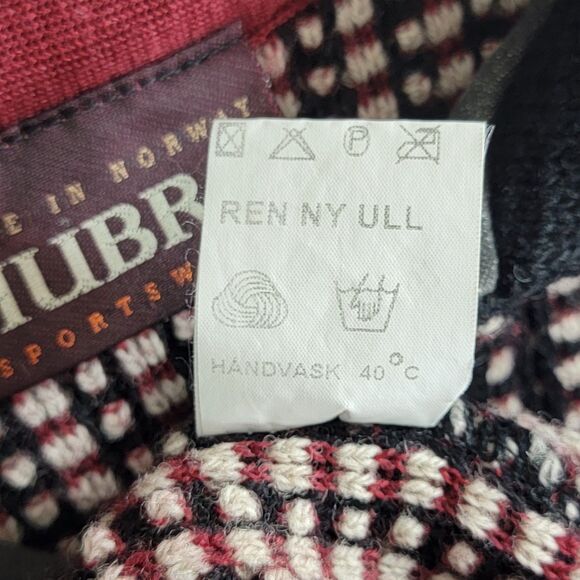 Skjaeveland Hubro Sweater Mens Small Black White Red 100% Wool Norwegian 1/4 Zip - Picture 15 of 15